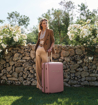 Kép Utazótáska SUITSUIT TR-7211/3-L Fab Seventies Old Rose - 91 L
