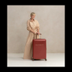 Kép Sada cestovních kufrů SUITSUIT® Fab Seventies Red Ochre - červená
