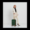 Kép Kabinový kufr SUITSUIT® Fab Seventies Classic Beetle Green S - zelená - 32 L