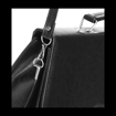 Kép Aktovka REAbags 8002_black_n - černá - 17 L